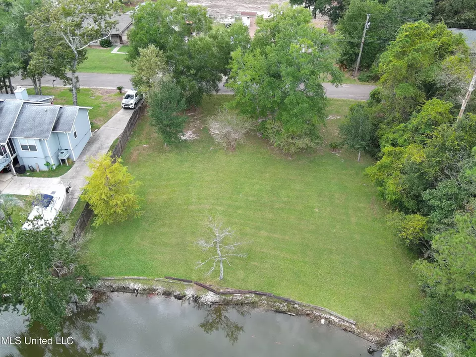  Seacrest Drive, Gautier, MS 39553 photo 12