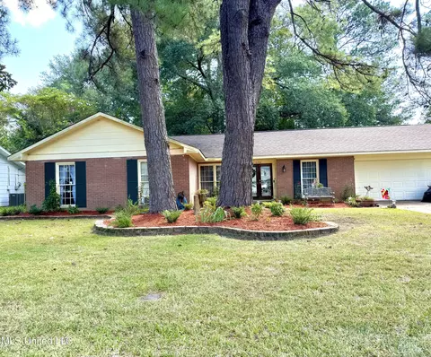 5154 Sunnyvale Dr, Jackson, MS 39211