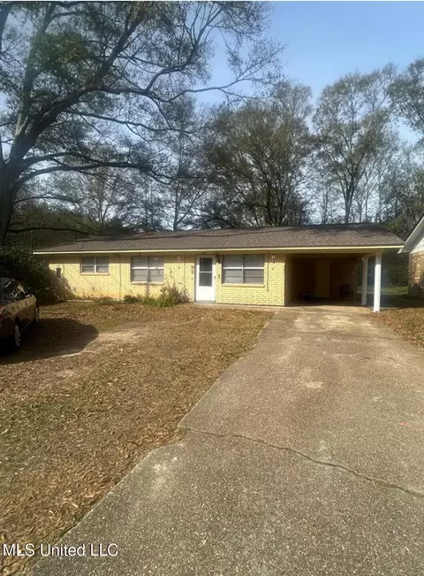 360 Price St, Magnolia, MS 39652
