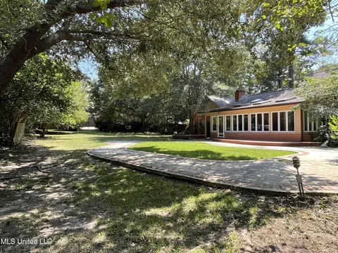 Exterior - 500 Charles St, Brookhaven, MS 39601 photo 5 of 6