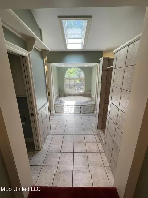 Entry Way - 500 Charles St, Brookhaven, MS 39601 photo 4 of 4