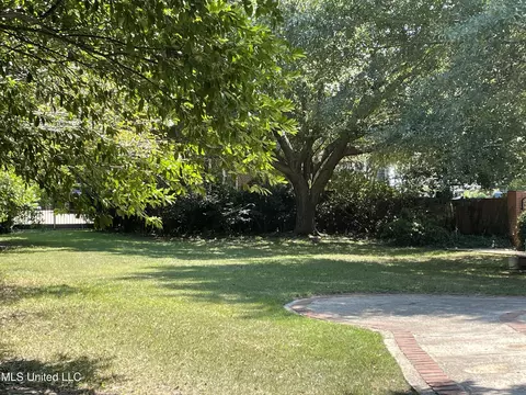 Exterior - 500 Charles St, Brookhaven, MS 39601 photo 6 of 6