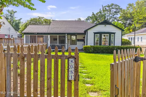 4081 Redwing Ave, Jackson, MS 39216