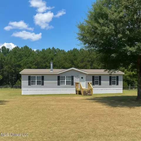 88 Hayden Dale Rd, Wiggins, MS 39577