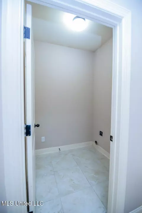 Other - 4689 E Dublin, Olive Branch, MS 38654 photo 3 of 4