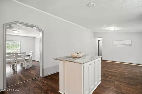 Entry Way - 23 Tower Rd, Wiggins, MS 39577 photo 1 of 2