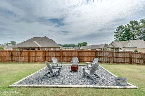 Exterior - 237 Buckhead Dr, Madison, MS 39110 photo 6 of 8