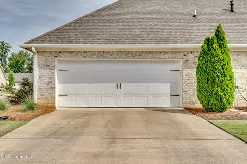 Exterior - 237 Buckhead Dr, Madison, MS 39110 photo 4 of 8