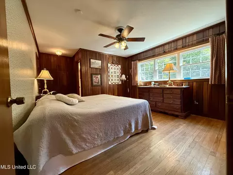 Bedroom - 901 Morningside Dr, Brookhaven, MS 39601 photo 1 of 5