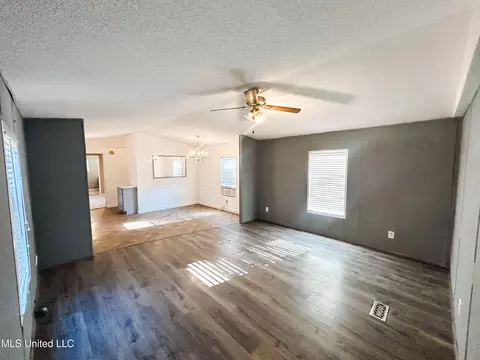 544 Sunset Ln, Florence, MS 39073 photo 5