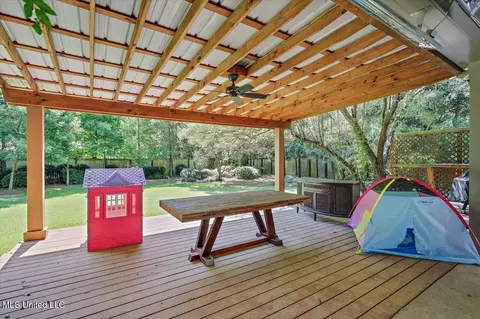Exterior - 3844 Hawthorne Dr, Jackson, MS 39206 photo 14 of 19