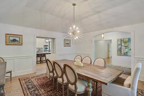 Dining - 3844 Hawthorne Dr, Jackson, MS 39206 photo 2 of 2