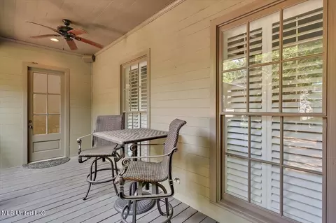 Exterior - 3844 Hawthorne Dr, Jackson, MS 39206 photo 7 of 19