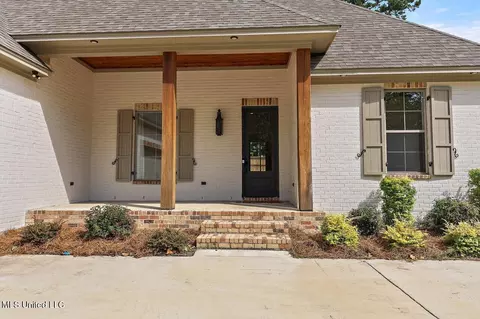403 Castlewoods Blvd, Brandon, MS 39047 photo 2