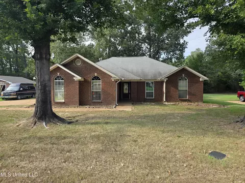 909 Eagles Nest Dr, Byram, MS 39272