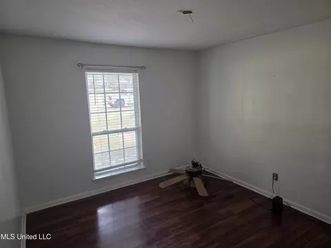 Other - 909 Eagles Nest Dr, Byram, MS 39272 photo 2 of 5