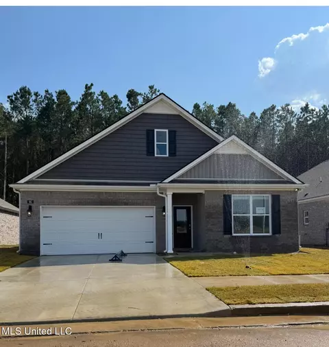 95 Harvest Dance Dr, Byhalia, MS 38611