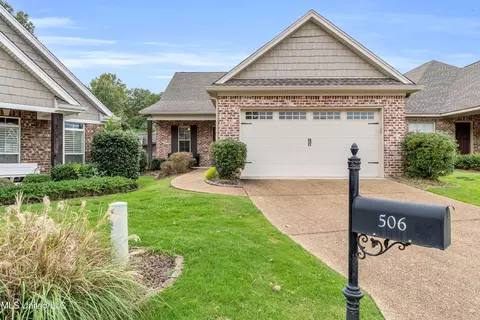 506 Suzanne Ave, Starkville, MS 39759