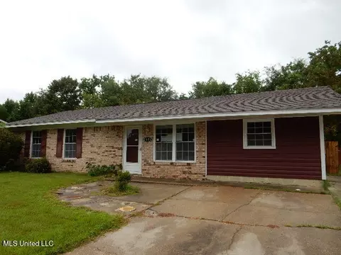 2607 W Stevens Cir, Gulfport, MS 39503