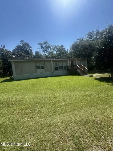 11012 Lower Bay Rd, Bay Saint Louis, MS 39520