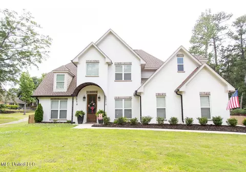 341 Woodlands Dr, Brandon, MS 39047