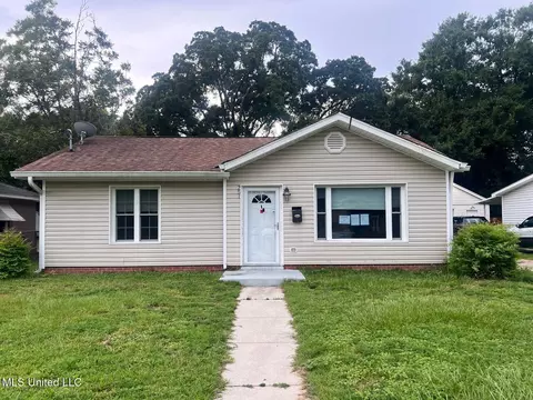 251 Dewey Cir, Biloxi, MS 39531
