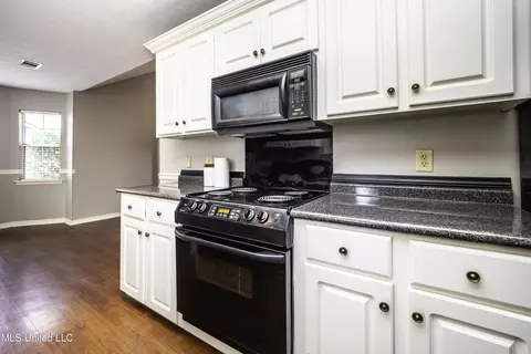 Kitchen - 700 Bay Tree Dr, Flowood, MS 39232 photo 3 of 3