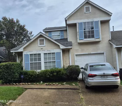 810 Harbor Bend Dr, Brandon, MS 39047
