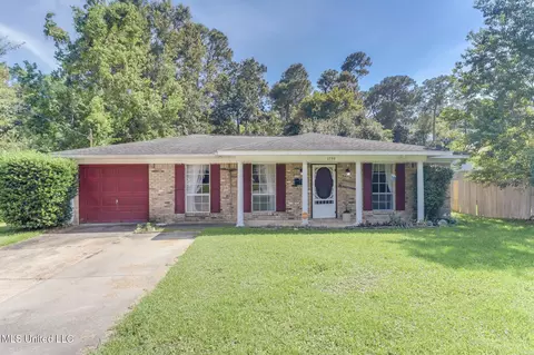 1739 Thomas Jefferson Dr, Biloxi, MS 39531