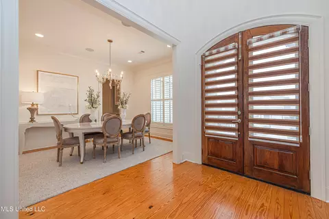 Entry Way - 201 Reunion Dr, Madison, MS 39110 photo 1 of 10