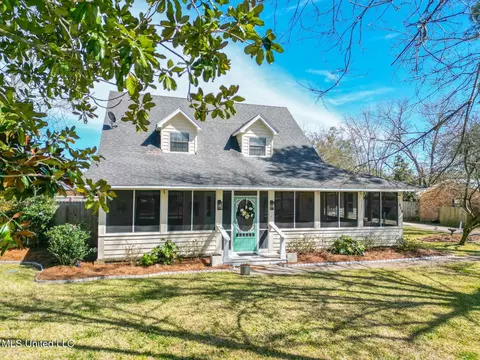 219 Boggs Circle Cir, Long Beach, MS 39560