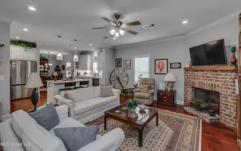 101 Courtyards Dr, Pearl, MS 39208 photo 5