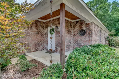 101 Courtyards Dr, Pearl, MS 39208 photo 2