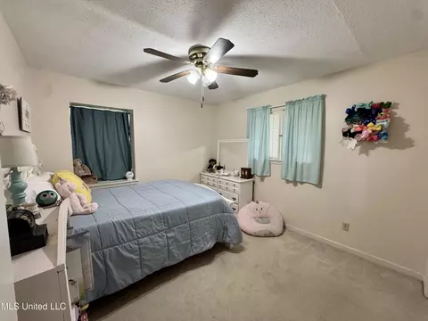 Bedroom - 37 Woodgate Dr, Brandon, MS 39042 photo 3 of 6