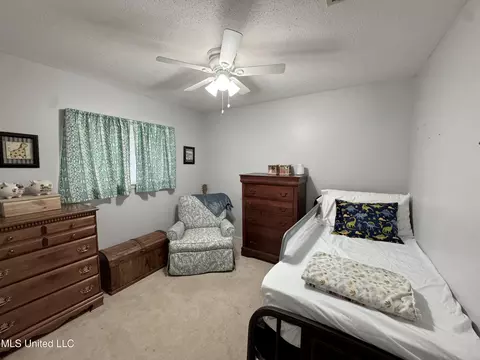 Bedroom - 37 Woodgate Dr, Brandon, MS 39042 photo 5 of 6