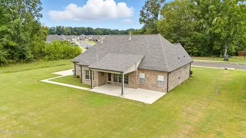 1775 S Clair Cir, Hernando, MS 38632 photo 5
