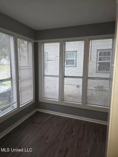Exterior - 443 Meadowbrook Rd, Jackson, MS 39206 photo 5 of 5