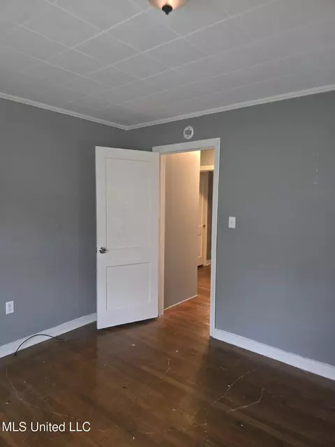 Bedroom - 443 Meadowbrook Rd, Jackson, MS 39206 photo 2 of 2
