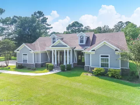 23894 Stablewood Dr, Pass Christian, MS 39571