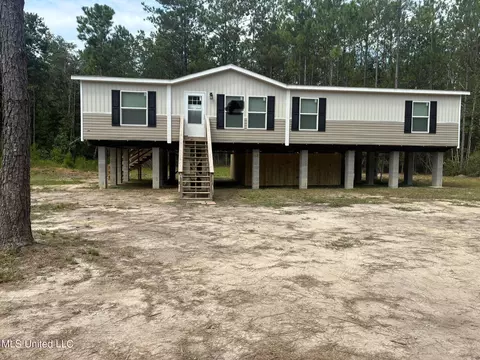 23398 River Ridge Dr, Saucier, MS 39574