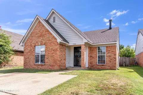7588 Lilly Dr, Southaven, MS 38671