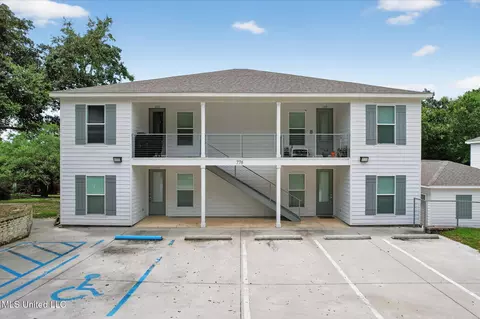 776 Moanalua Way #201, Diamondhead, MS 39525