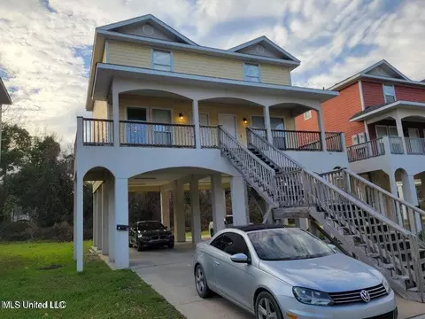 265 Benachi Ave #A&B, Biloxi, MS 39530
