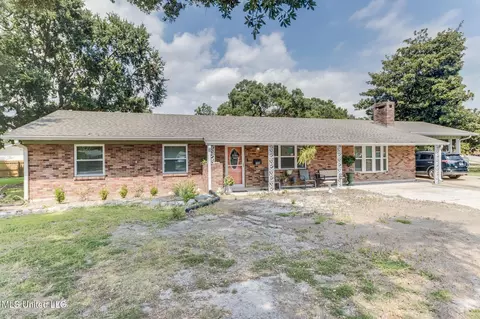 700 Anniston Ave, Gulfport, MS 39507