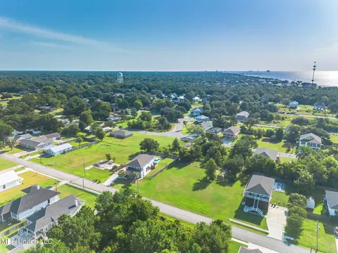 208 White Harbor Rd, Long Beach, MS 39560 photo 6