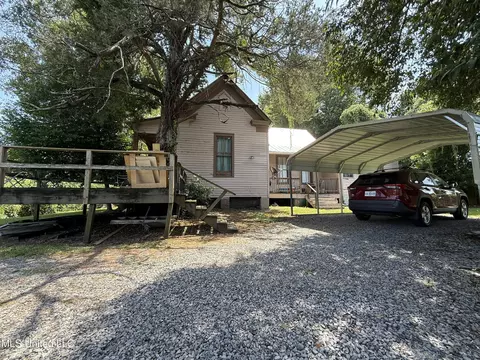 710 N Commerce St, Natchez, MS 39120 photo 3