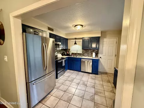 436 Forest Ave, Jackson, MS 39206 photo 8