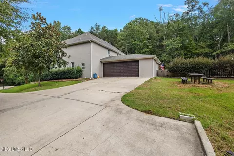 Exterior - 111 Thornton Pl, Brandon, MS 39042 photo 14 of 18