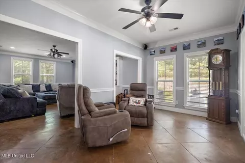 Entry Way - 111 Thornton Pl, Brandon, MS 39042 photo 4 of 8