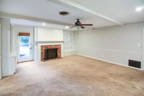 5246 Saratoga Dr, Jackson, MS 39211 photo 9